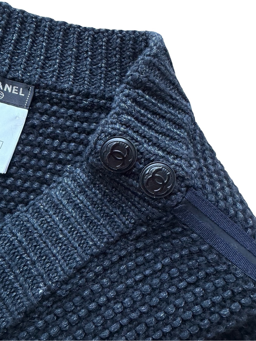 Chanel Women's Navy Knit Mini Skirt Size 38/ US 6 - Picture 4 of 5